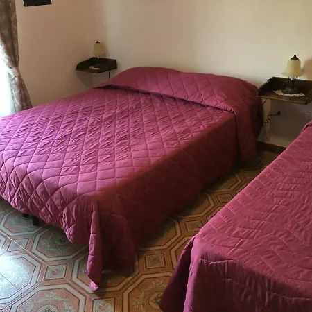Al Chiaro Di Luna Bed & Breakfast
